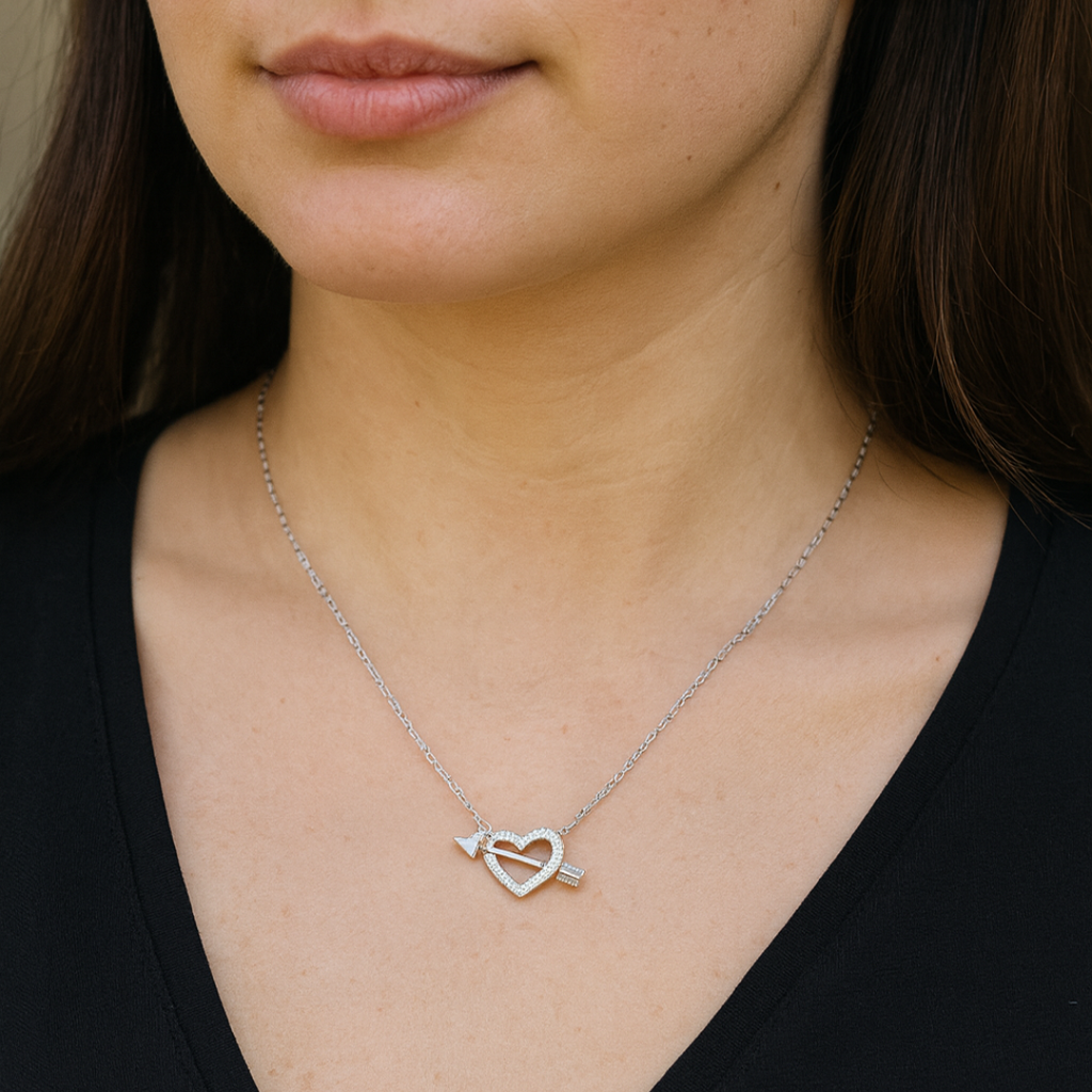 Collar Corazón Flecha
