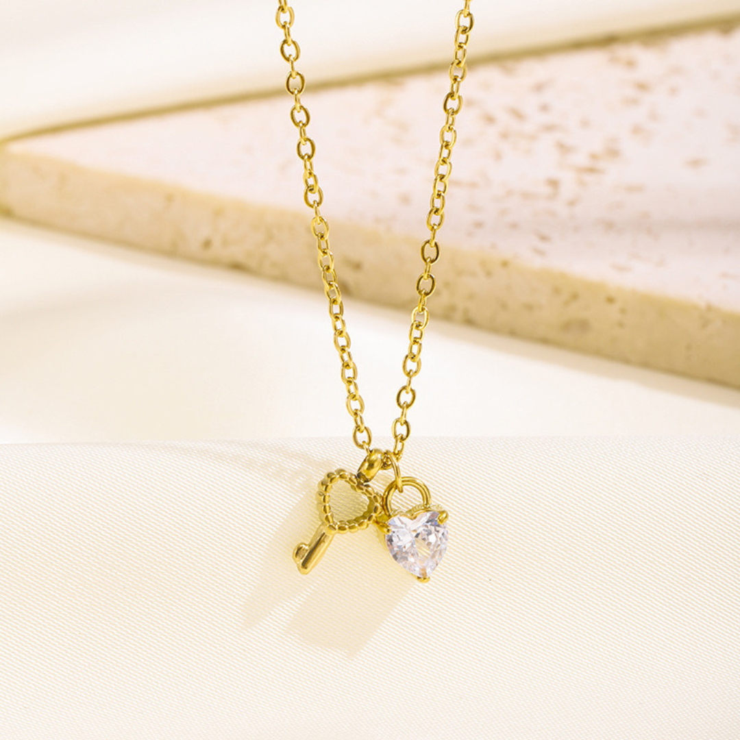 Collar Heart and Key
