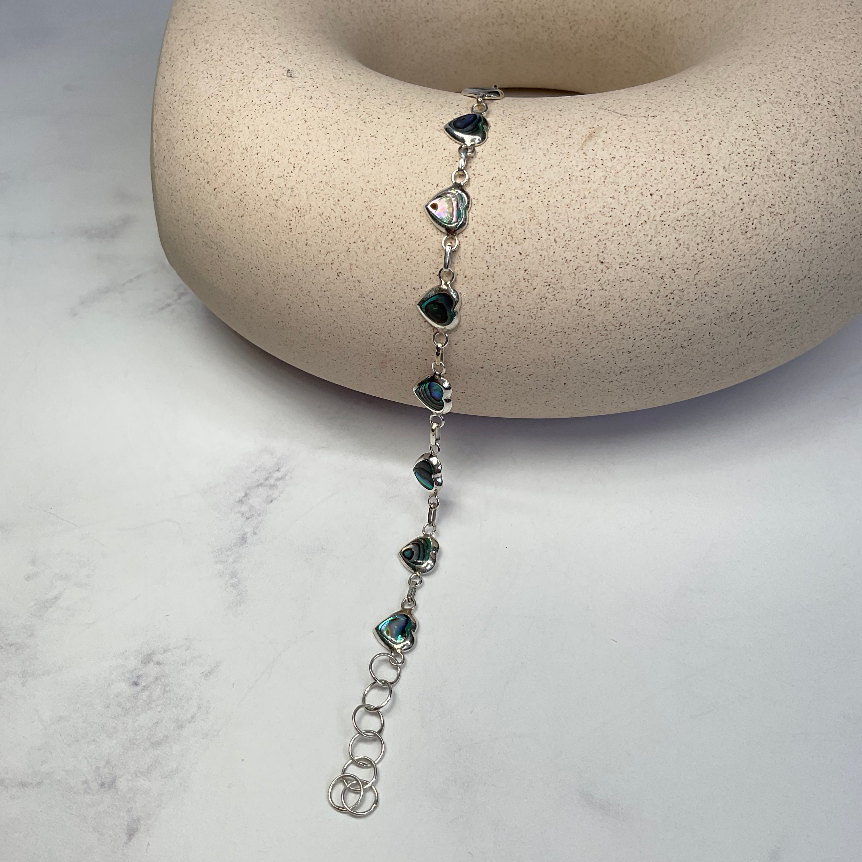 Pulsera Corazones de Concha Natural